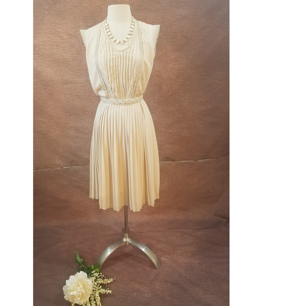 ecru BR casual or formal dress -very versatile!